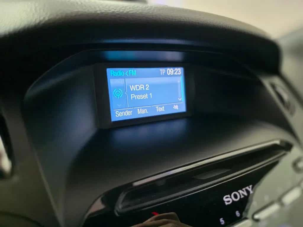 Ford Focus Lim. ST*SPORTAUSPUFFANLAGE*GEWINDEFAHRWERK 10/2014-photo-27