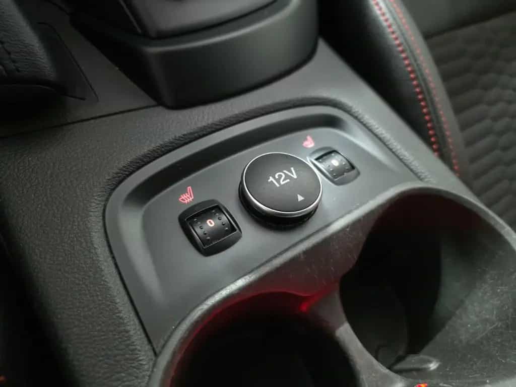 Ford Focus Lim. ST*SPORTAUSPUFFANLAGE*GEWINDEFAHRWERK 10/2014-photo-30