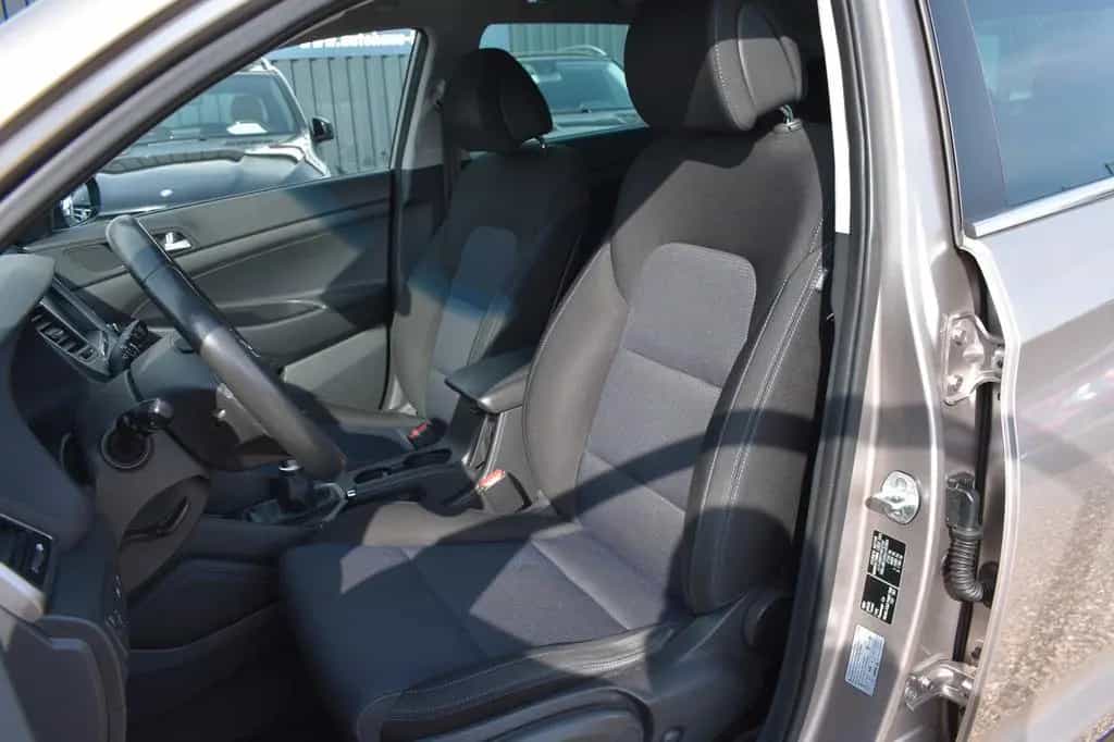 Hyundai TUCSON Style 2WD Panorama Dach Bluetooth Schaltr 02/2016-photo-10