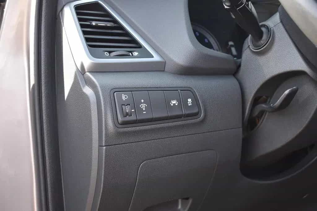 Hyundai TUCSON Style 2WD Panorama Dach Bluetooth Schaltr 02/2016-photo-13
