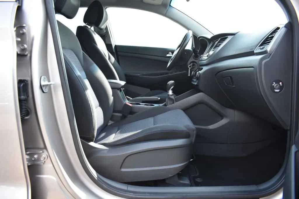 Hyundai TUCSON Style 2WD Panorama Dach Bluetooth Schaltr 02/2016-photo-15