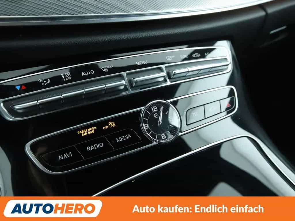 Mercedes-Benz E-Class 200 Avantgarde Aut.*LED*NAVI*TEMPO*CAM*PDC*SHZ 11/2019-photo-23