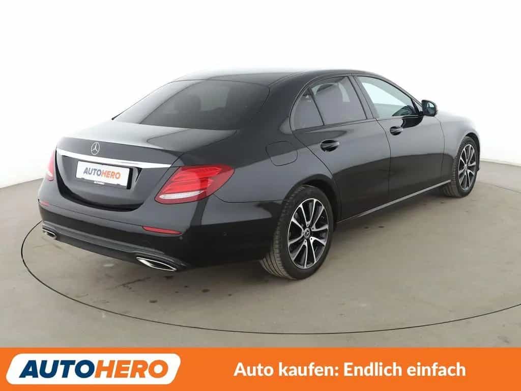 Mercedes-Benz E-Class 200 Avantgarde Aut.*LED*NAVI*TEMPO*CAM*PDC*SHZ 11/2019-photo-5