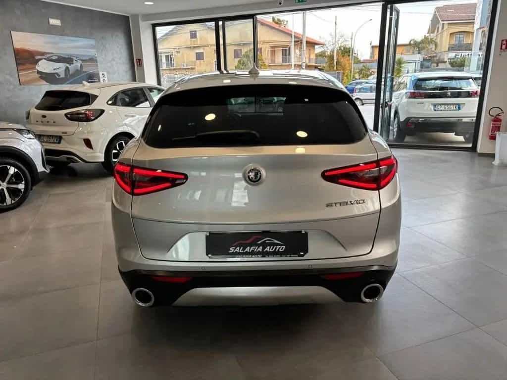 Alfa Romeo Stelvio 2.2 Turbodiesel 160 CV AT8 RW 08/2021-photo-14