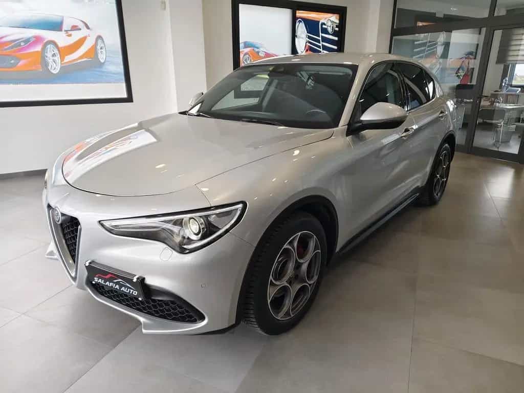 Alfa Romeo Stelvio 2.2 Turbodiesel 160 CV AT8 RW 08/2021-photo-2