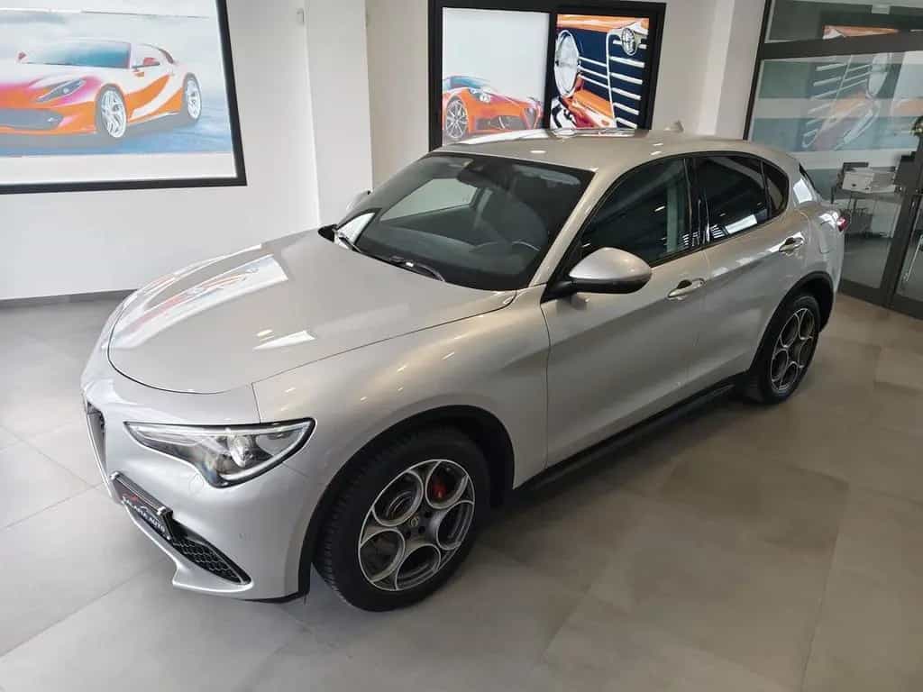 Alfa Romeo Stelvio 2.2 Turbodiesel 160 CV AT8 RW 08/2021-photo-4