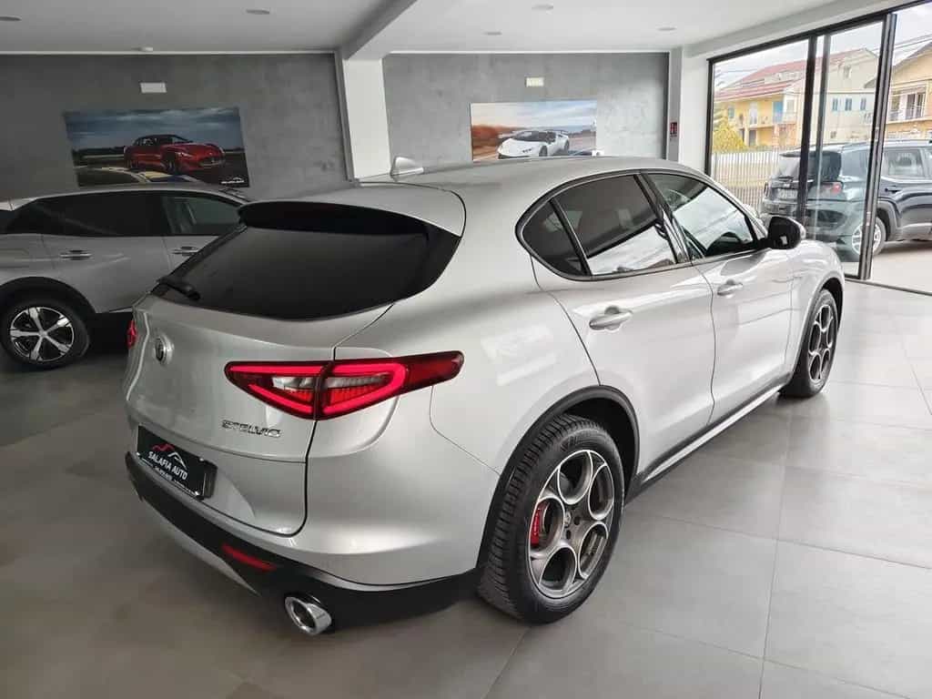 Alfa Romeo Stelvio 2.2 Turbodiesel 160 CV AT8 RW 08/2021-photo-6