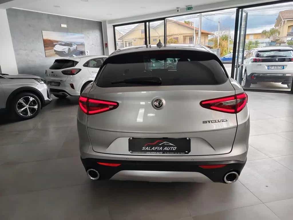 Alfa Romeo Stelvio 2.2 Turbodiesel 160 CV AT8 RW 08/2021-photo-7