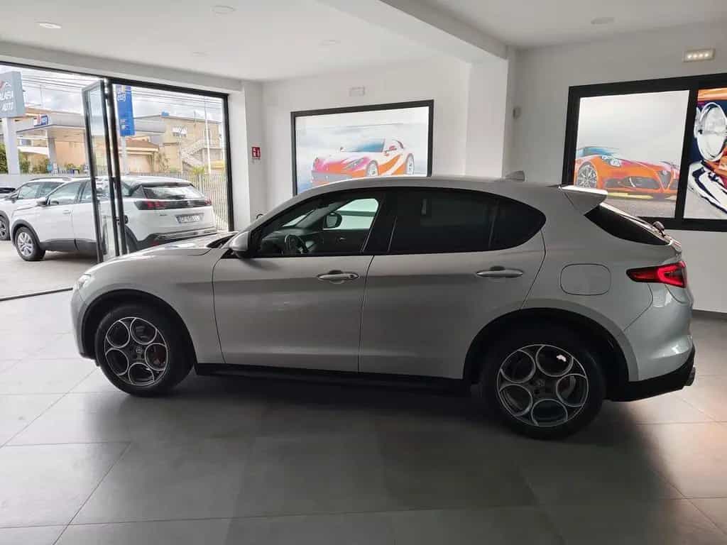 Alfa Romeo Stelvio 2.2 Turbodiesel 160 CV AT8 RW 08/2021-photo-8