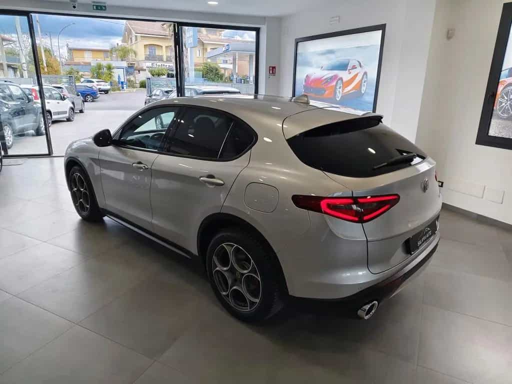 Alfa Romeo Stelvio 2.2 Turbodiesel 160 CV AT8 RW 08/2021-photo-9
