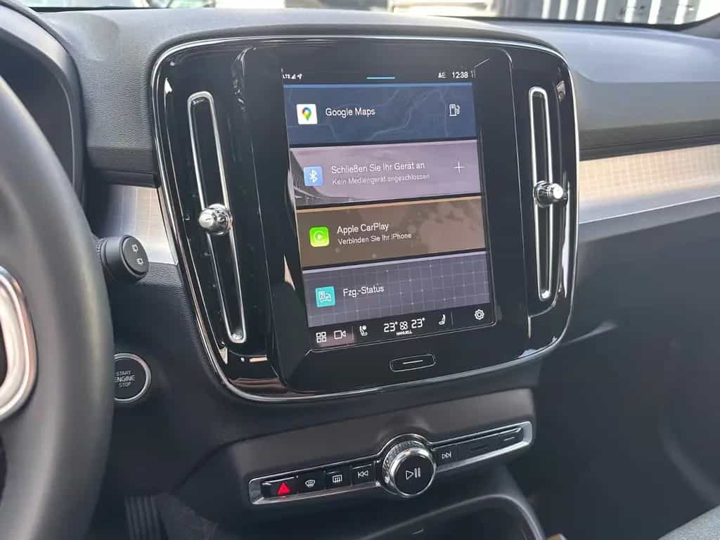 Volvo XC40 Core 2WD/LED/AHK/ACC 04/2024-photo-15