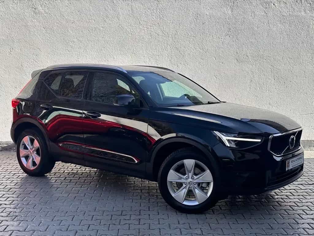 Volvo XC40 Core 2WD/LED/AHK/ACC 04/2024-photo-4