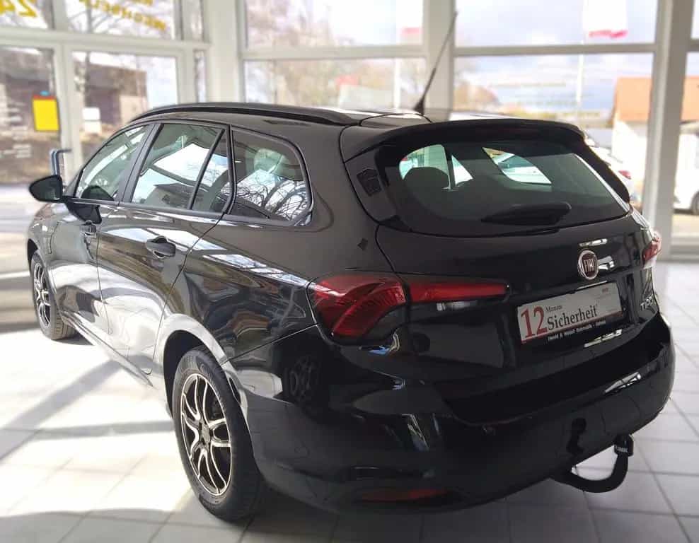 Fiat Tipo Kombi 1.4 T-Jet MORE Anhängerkupplung 06/2018-photo-1