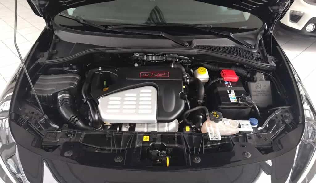 Fiat Tipo Kombi 1.4 T-Jet MORE Anhängerkupplung 06/2018-photo-16