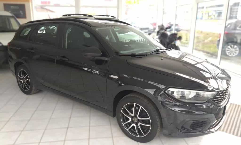 Fiat Tipo Kombi 1.4 T-Jet MORE Anhängerkupplung 06/2018-photo-3