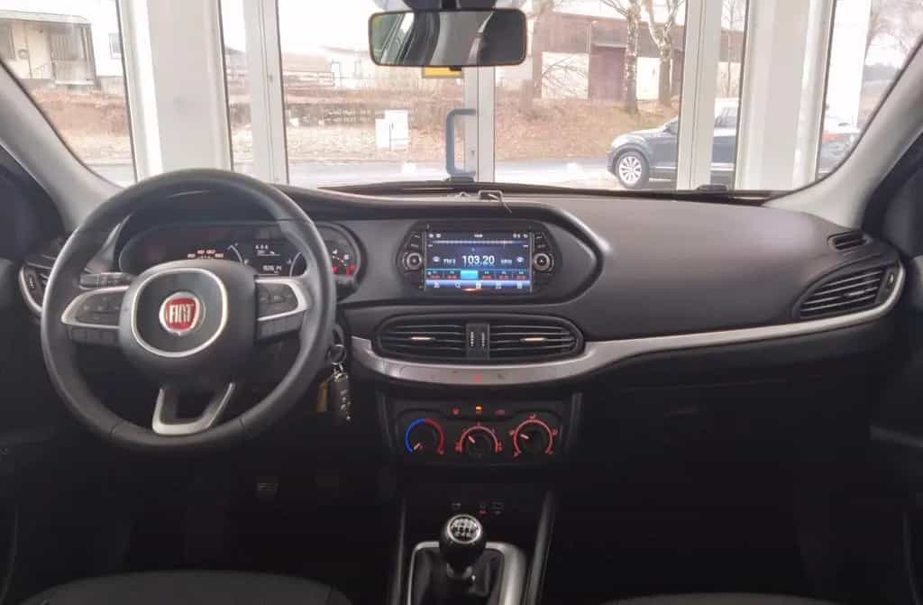 Fiat Tipo Kombi 1.4 T-Jet MORE Anhängerkupplung 06/2018-photo-5