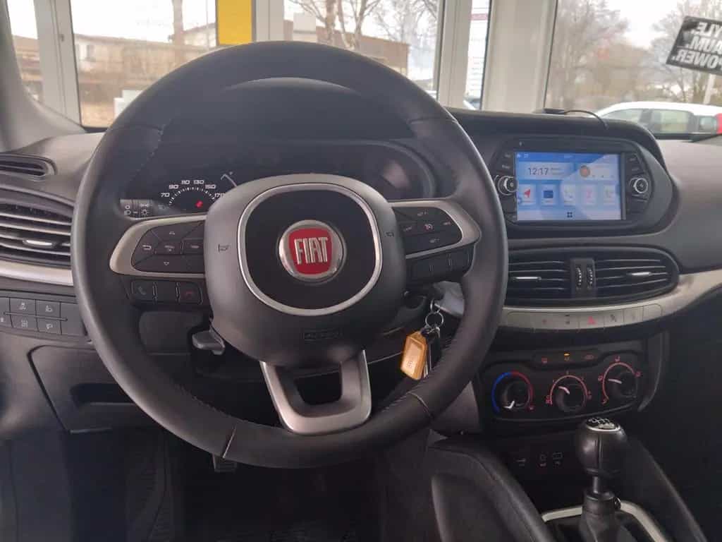Fiat Tipo Kombi 1.4 T-Jet MORE Anhängerkupplung 06/2018-photo-8