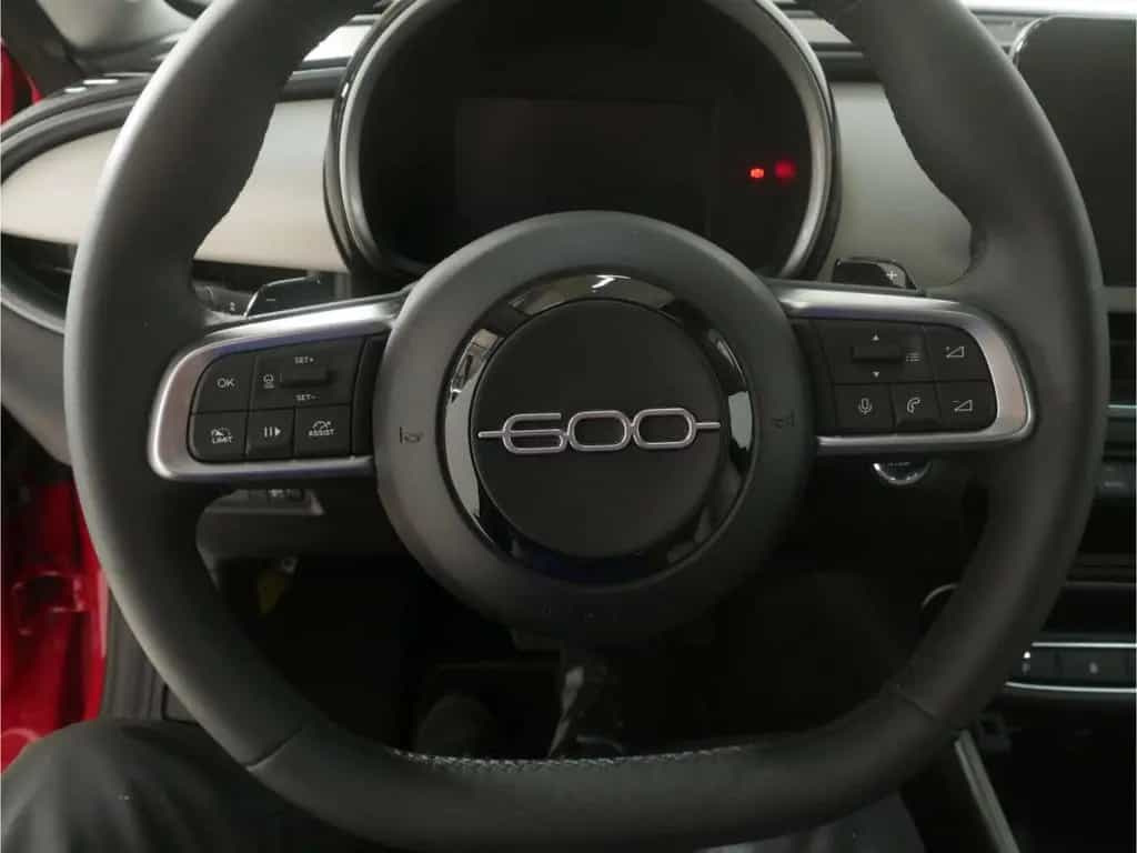 Fiat 600 hybrid 1.2 la Prima LED/NAV/18''/360°/Keyles 02/2025-photo-10