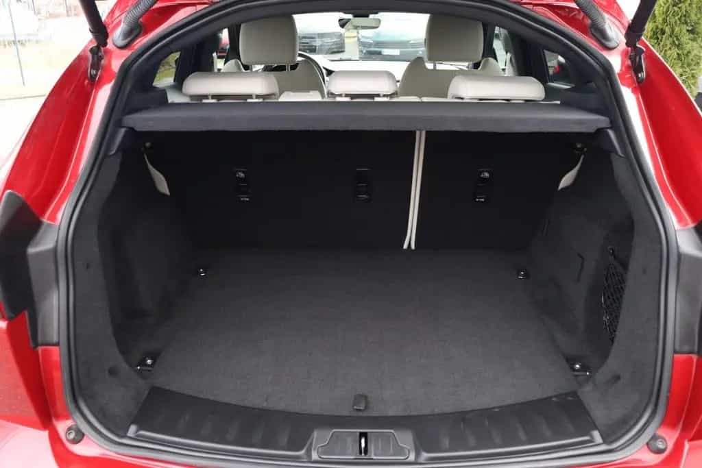 Jaguar E-Pace 2.0 D R-Dynamic AWD Black Pack +AHK+HEAD- 08/2019-photo-15