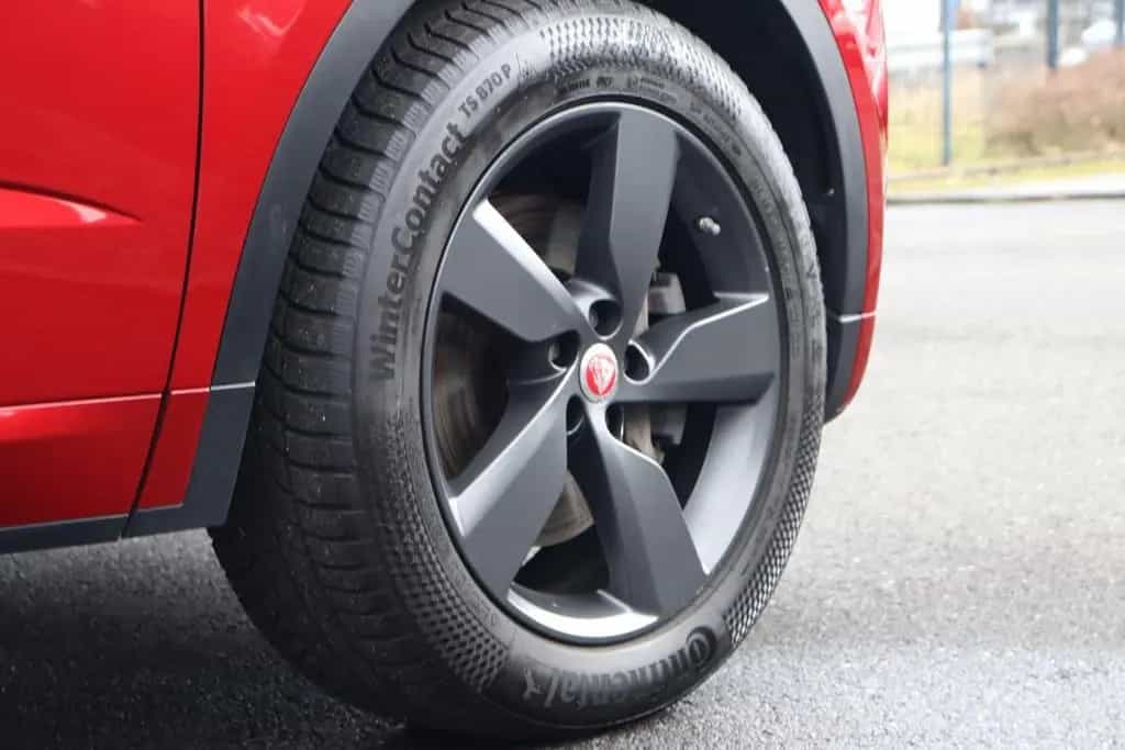 Jaguar E-Pace 2.0 D R-Dynamic AWD Black Pack +AHK+HEAD- 08/2019-photo-21