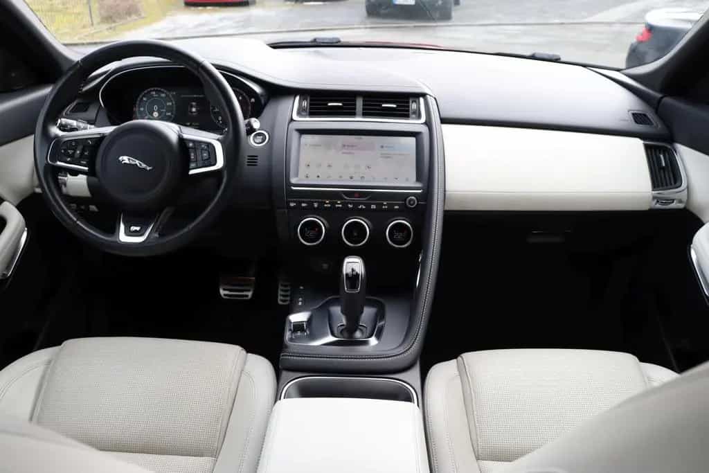 Jaguar E-Pace 2.0 D R-Dynamic AWD Black Pack +AHK+HEAD- 08/2019-photo-7