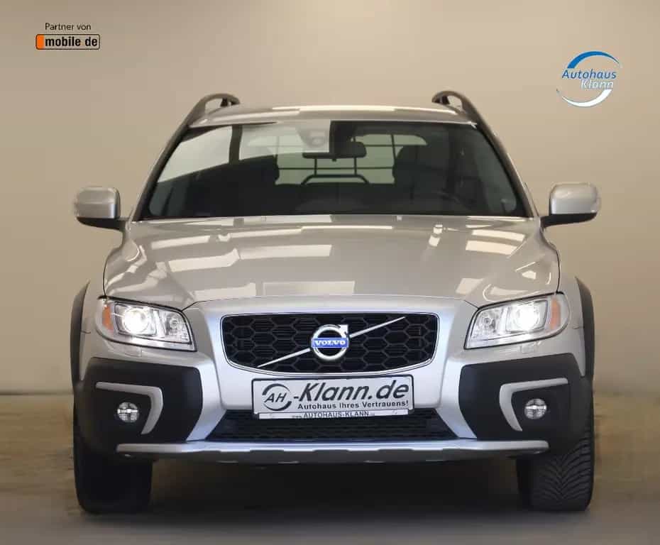 Volvo XC70 2.0D4 181PS Geartronic Momentum AHK 1Hand 04/2015-photo-1