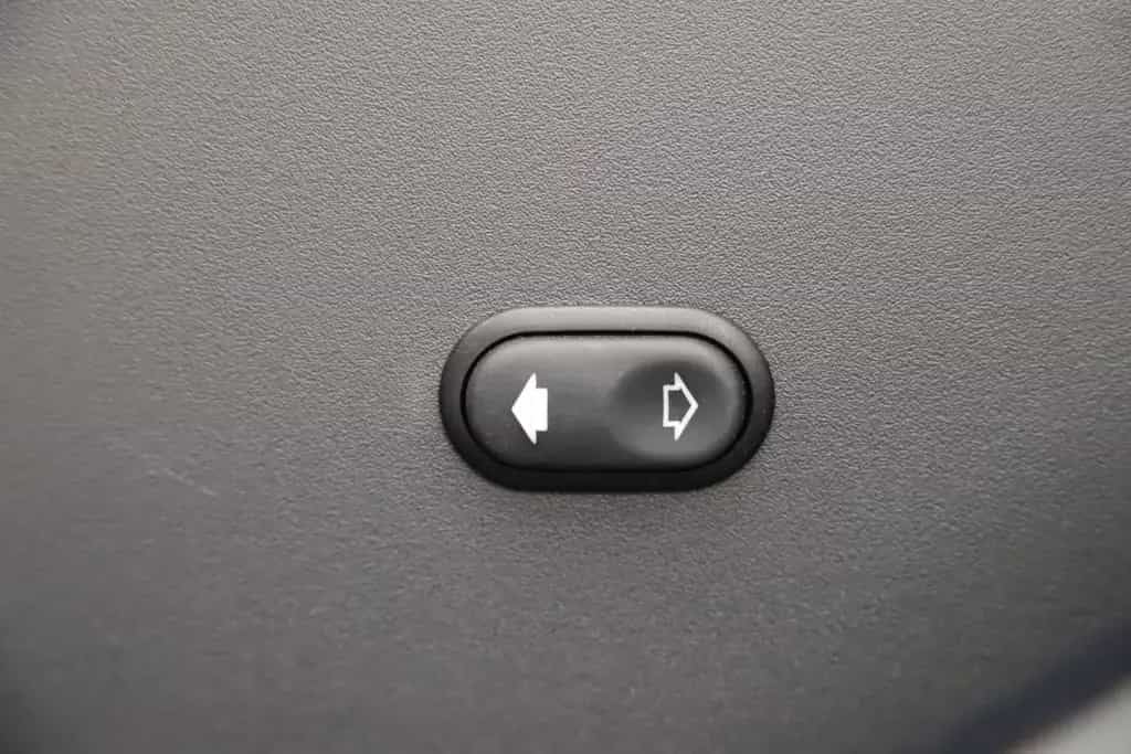 Volvo XC70 2.0D4 181PS Geartronic Momentum AHK 1Hand 04/2015-photo-28