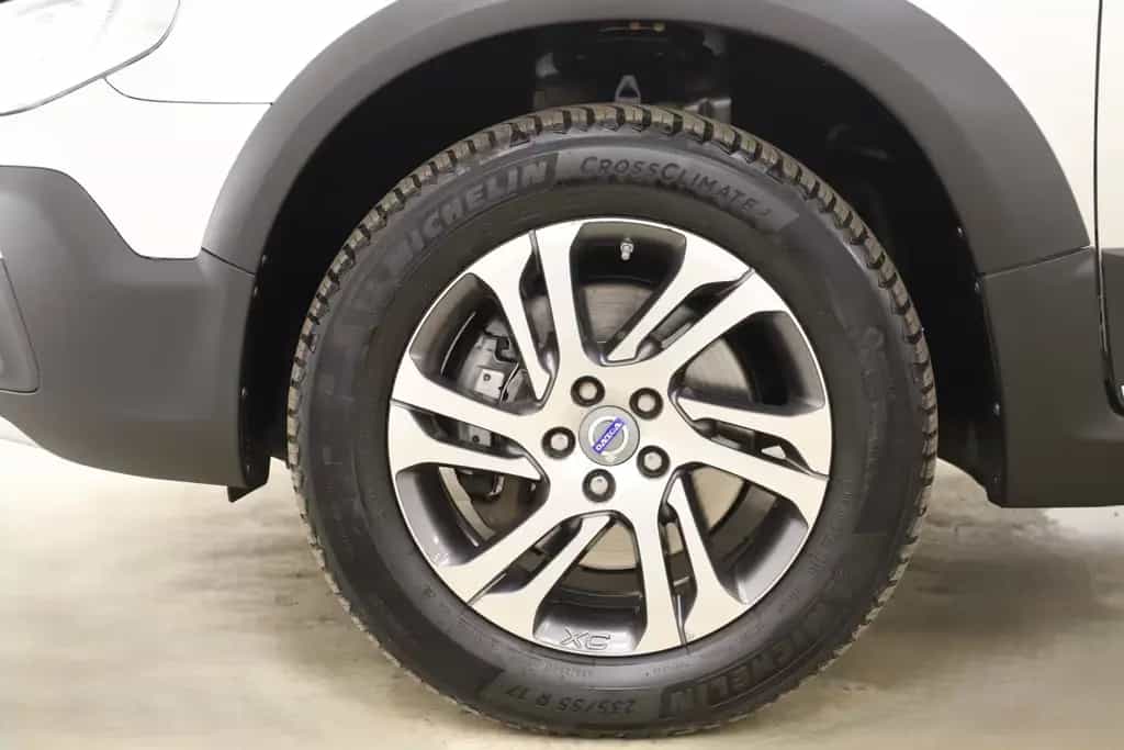 Volvo XC70 2.0D4 181PS Geartronic Momentum AHK 1Hand 04/2015-photo-35