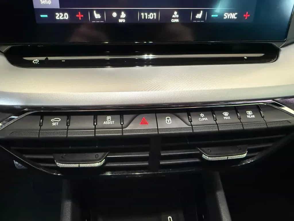 Skoda Octavia Ambition DSG|AHK|Virtual|Navi|Kamera|SH 12/2021-photo-17