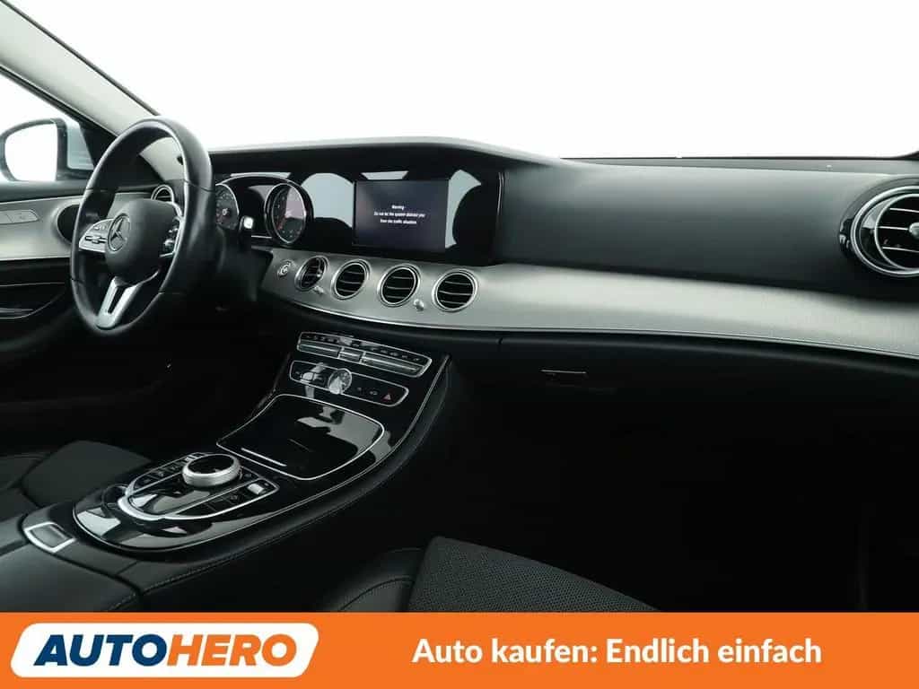 Mercedes-Benz E-Class 200 Avantgarde Aut.*NAVI*CAM*SHZ* 03/2018-photo-12