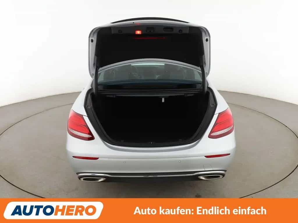 Mercedes-Benz E-Class 200 Avantgarde Aut.*NAVI*CAM*SHZ* 03/2018-photo-16