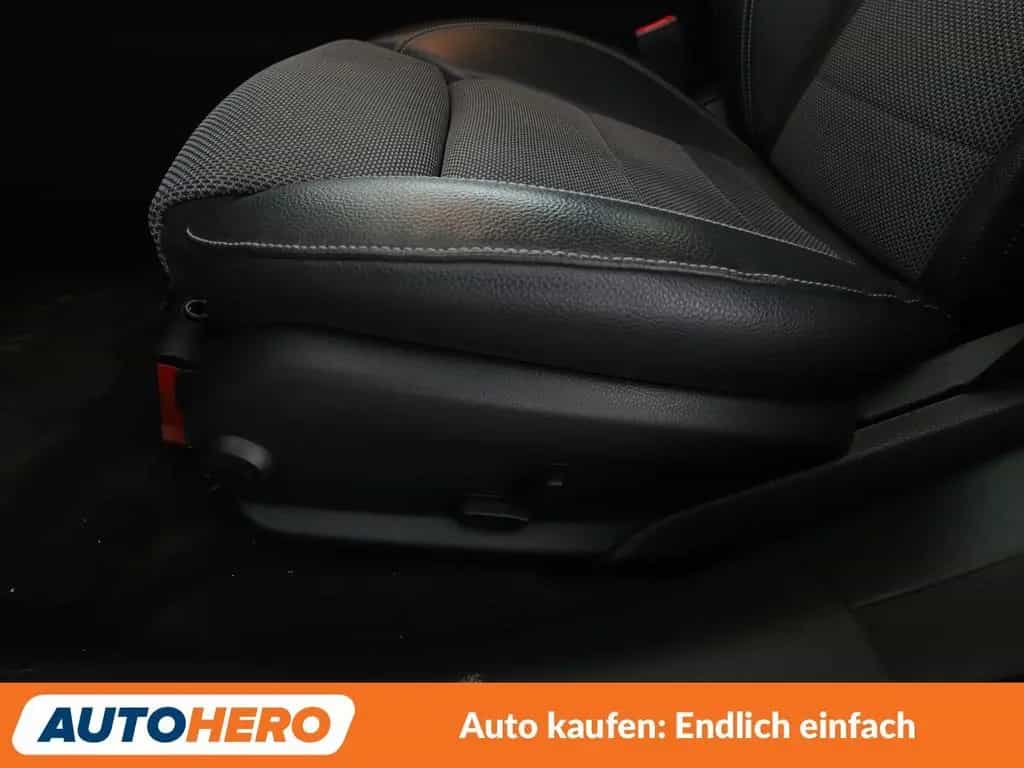 Mercedes-Benz E-Class 200 Avantgarde Aut.*NAVI*CAM*SHZ* 03/2018-photo-26