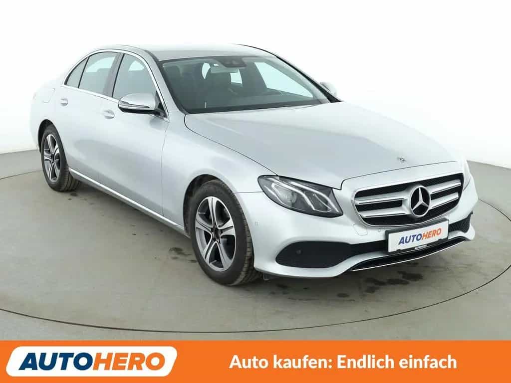 Mercedes-Benz E-Class 200 Avantgarde Aut.*NAVI*CAM*SHZ* 03/2018-photo-7