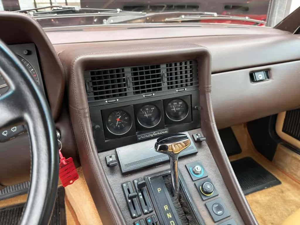 Ferrari 400 i V12 AUTOMATIC/SCHIEBEDACH/ROT-LEDER BEIGE 07/1983-photo-13
