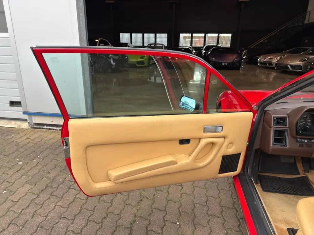 Ferrari 400 i V12 AUTOMATIC/SCHIEBEDACH/ROT-LEDER BEIGE 07/1983-photo-17