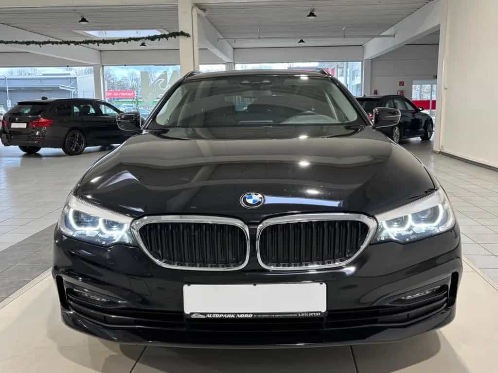BMW 5 Series 520d Sport Line, Automatik,Panorama-Dach,Kamera 10/2017-photo-7