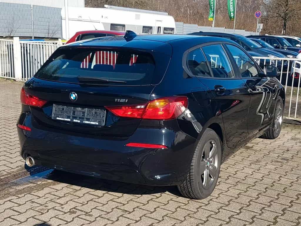 BMW 1 Series 118i Advantage Navi Einparkhilfe Sitzheizung Alu 12/2020-photo-3