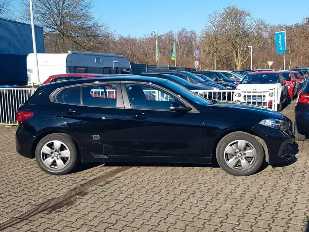 BMW 1 Series 118i Advantage Navi Einparkhilfe Sitzheizung Alu 12/2020-photo-4