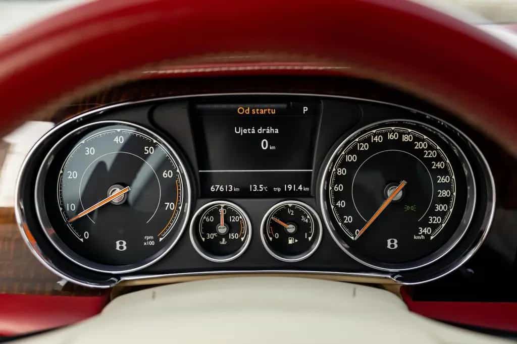 Bentley Continental GT 4.0 V8 4WD Automatik 02/2016-photo-39