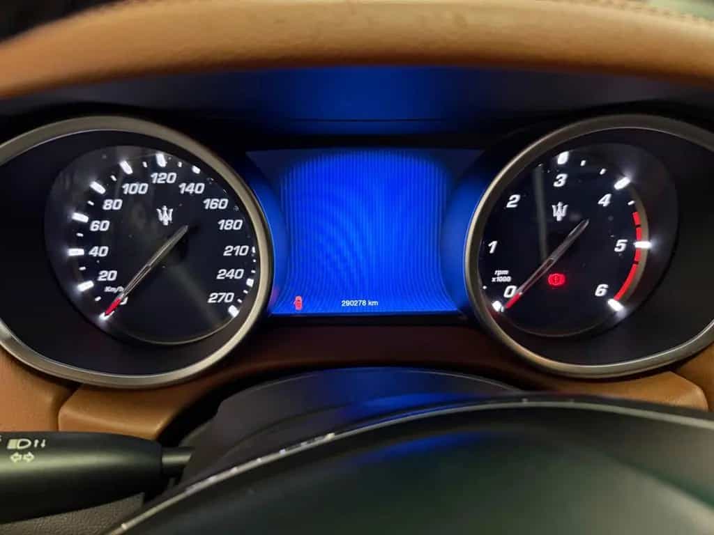 Maserati Ghibli GranLusso 10/2014-photo-10