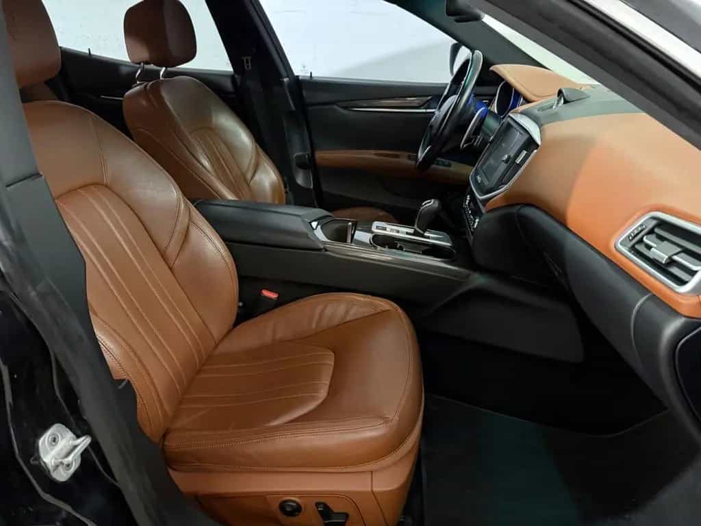Maserati Ghibli GranLusso 10/2014-photo-8