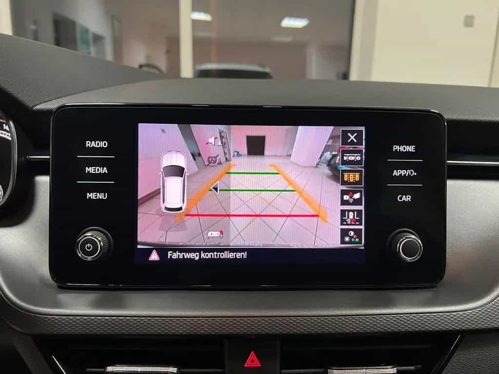 Skoda Kamiq Ambition Autom. Navi CarPlay LED R.Kamera 02/2024-photo-14