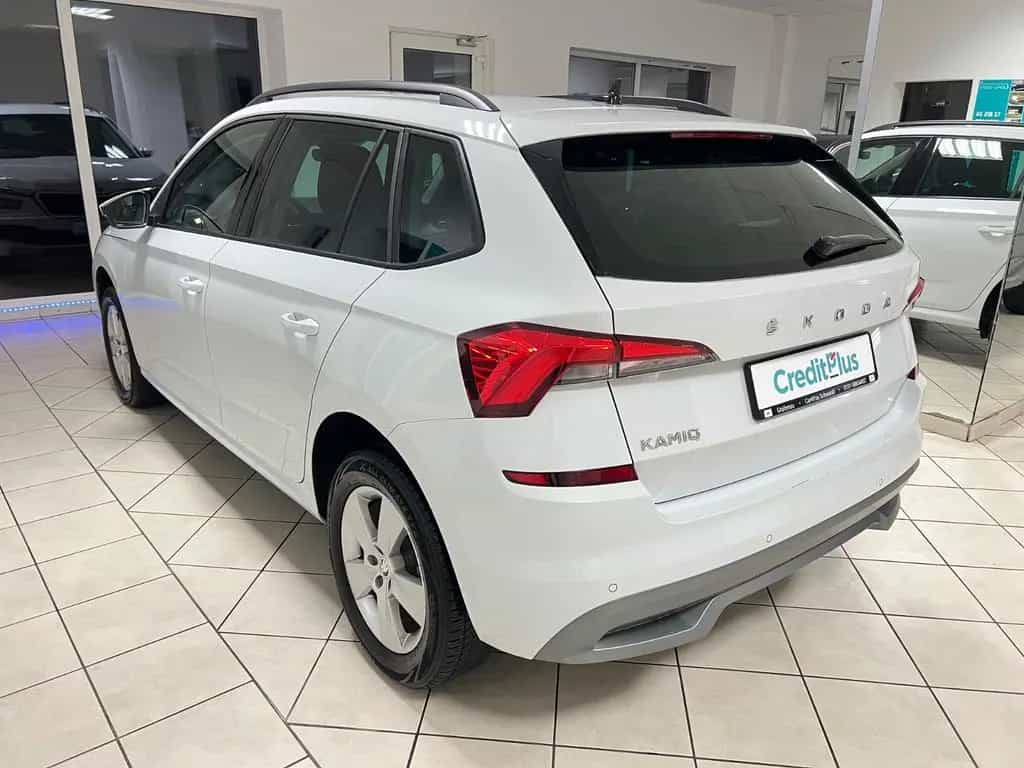 Skoda Kamiq Ambition Autom. Navi CarPlay LED R.Kamera 02/2024-photo-3