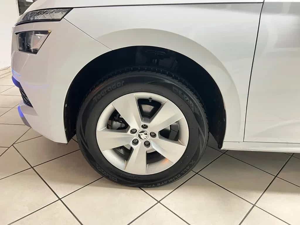 Skoda Kamiq Ambition Autom. Navi CarPlay LED R.Kamera 02/2024-photo-6