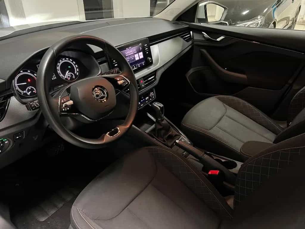 Skoda Kamiq Ambition Autom. Navi CarPlay LED R.Kamera 02/2024-photo-9