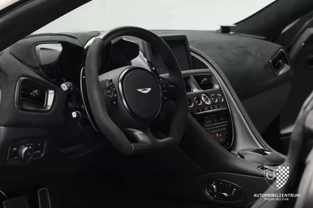 Aston Martin DBS 770 Ultimate 1 of 300 FullCarbon/B&O/Sports+ 12/2023-photo-12
