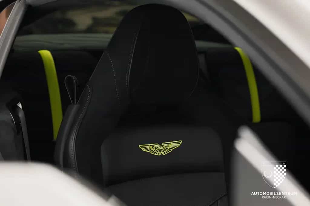 Aston Martin DBS 770 Ultimate 1 of 300 FullCarbon/B&O/Sports+ 12/2023-photo-16