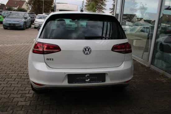 Volkswagen Golf VII 2.0 GTI Performance DSG 5-Türen Navi 05/2017-photo-4