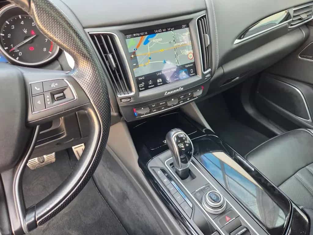 Maserati Levante S Q4 12/2018-photo-10