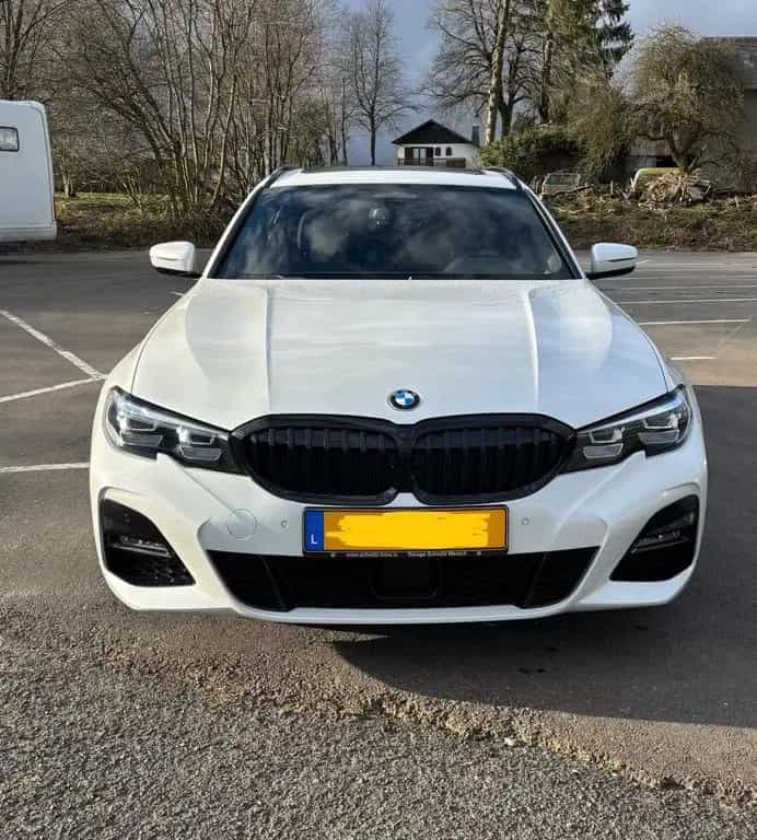 BMW 3 Series 330d xDrive Touring M Sport Auto. AHK 06/2021-photo-1